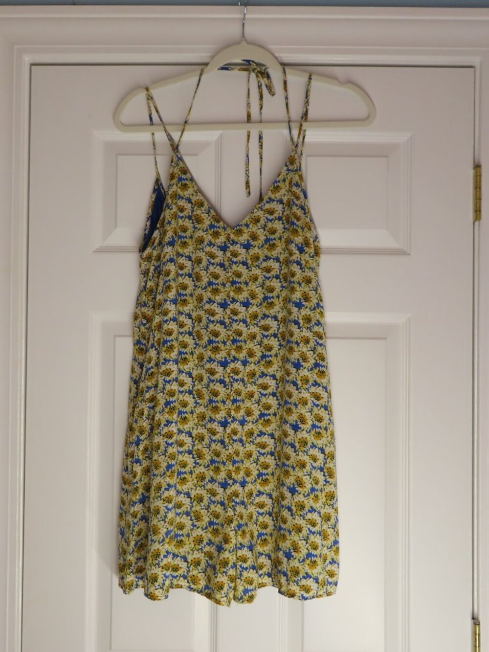 Umgee Daisy Printed Romper Pockets Floral Beach Barbeque Medium Sleeveless Tie
